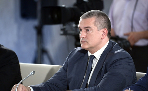 ​"Реального продвижения нет", - кремлевский ставленник Аксенов признался, что инвесторы не хотят идти в аннексированный Крым
