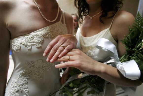 В Санкт-Петербурге впервые зарегистрирован брак между девушкой и девушкой-трансгендером