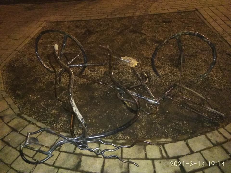 В Донецке разрушают единственный в мире арт-объект - Никонорова готовит новое "решение"