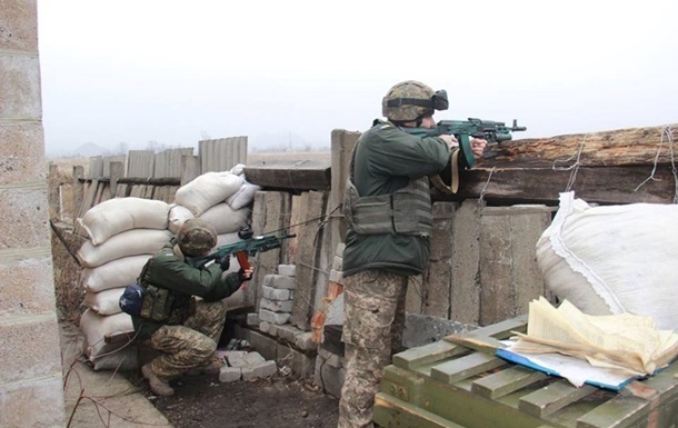 Террористы ужесточают обстрелы по всем направлениям: позиции сил АТО попали под разрушительный огонь из тяжелого вооружения "ДНР" и "ЛНР