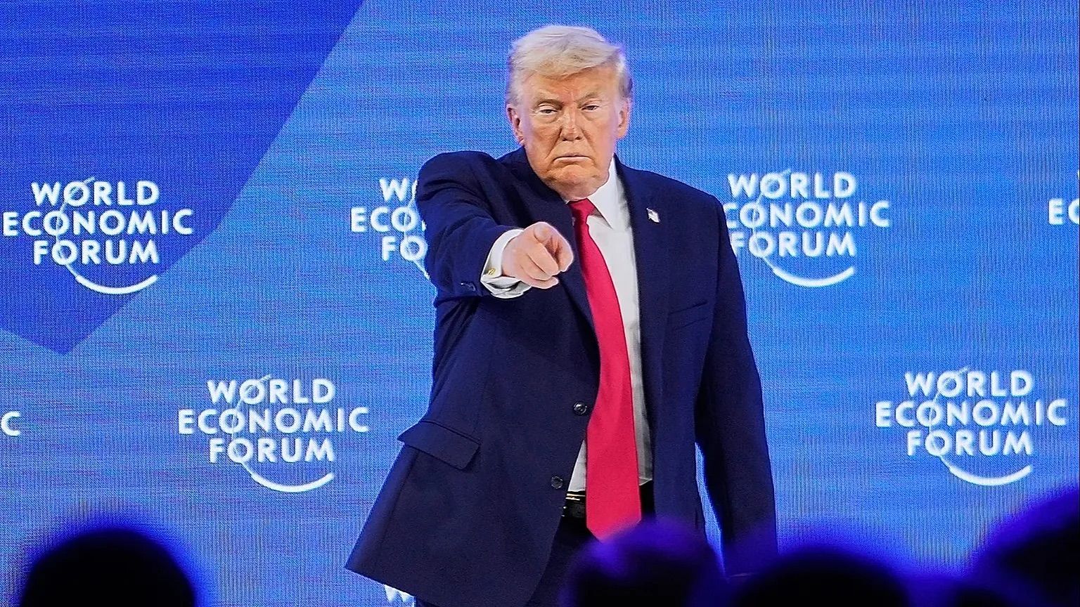 Трамп проигнорировал решение Верховного суда и подписал указы о "родильном туризме"