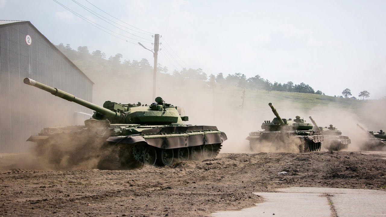 Азербайджан захватил танки "Т-72" Армении под Степанакертом: на них собираются штурмовать город 