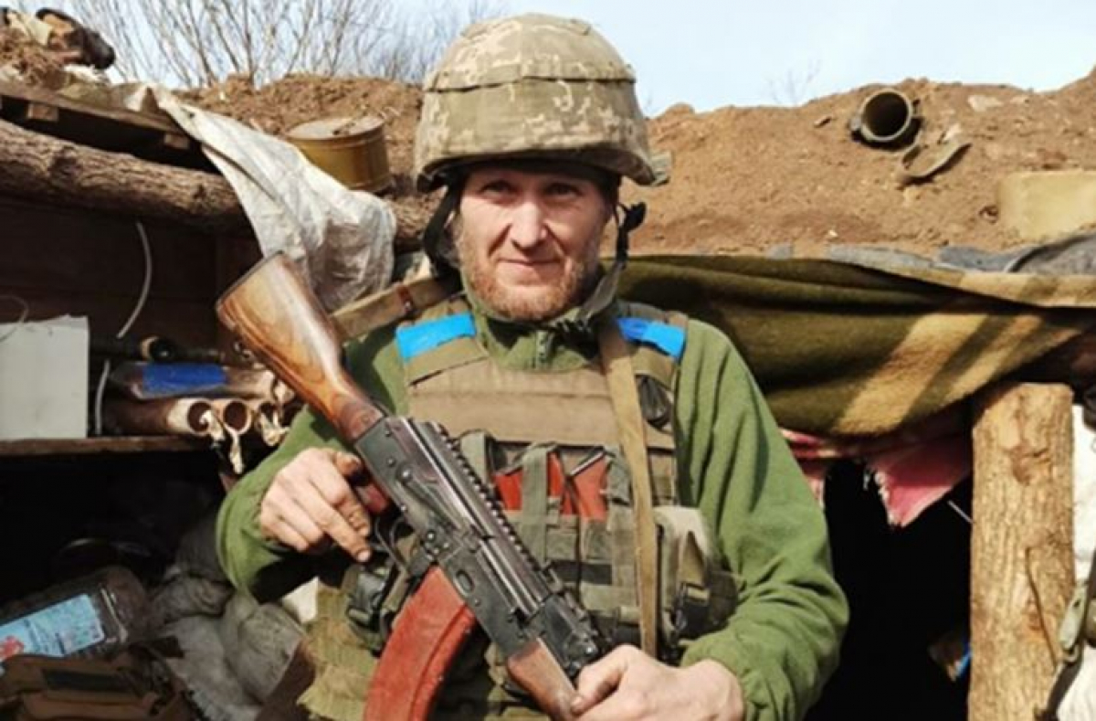 "С ним было легко", - бойцы ВСУ показали фото погибшего на Донбассе Героя, кадры