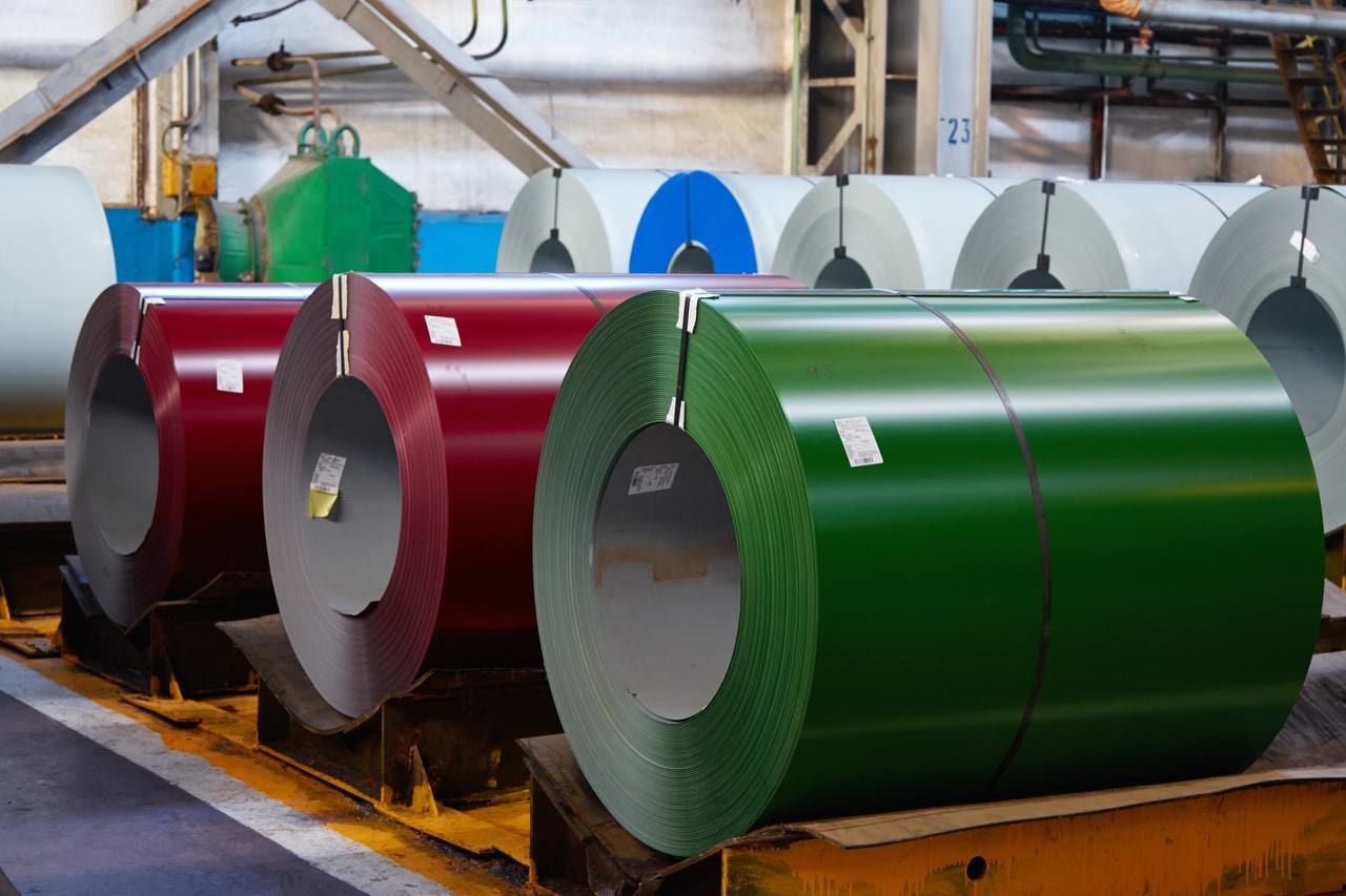 Металлургический гигант России урезает производство и замораживает проекты: оживления не ожидается