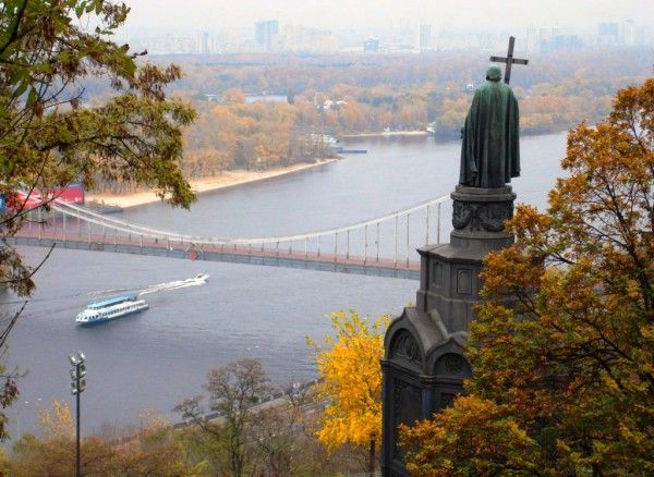 Будет много солнца: синоптик дала прогноз погоды в Украине на выходные