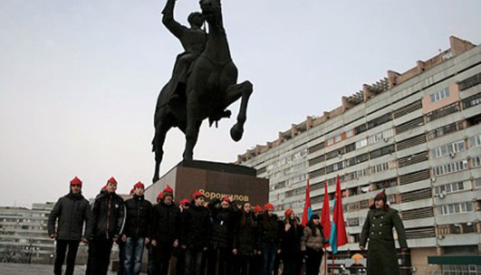 "Ворошиловградская Народная Республика"? В Луганске оккупанты готовятся отметить день рождения сталинского маршала