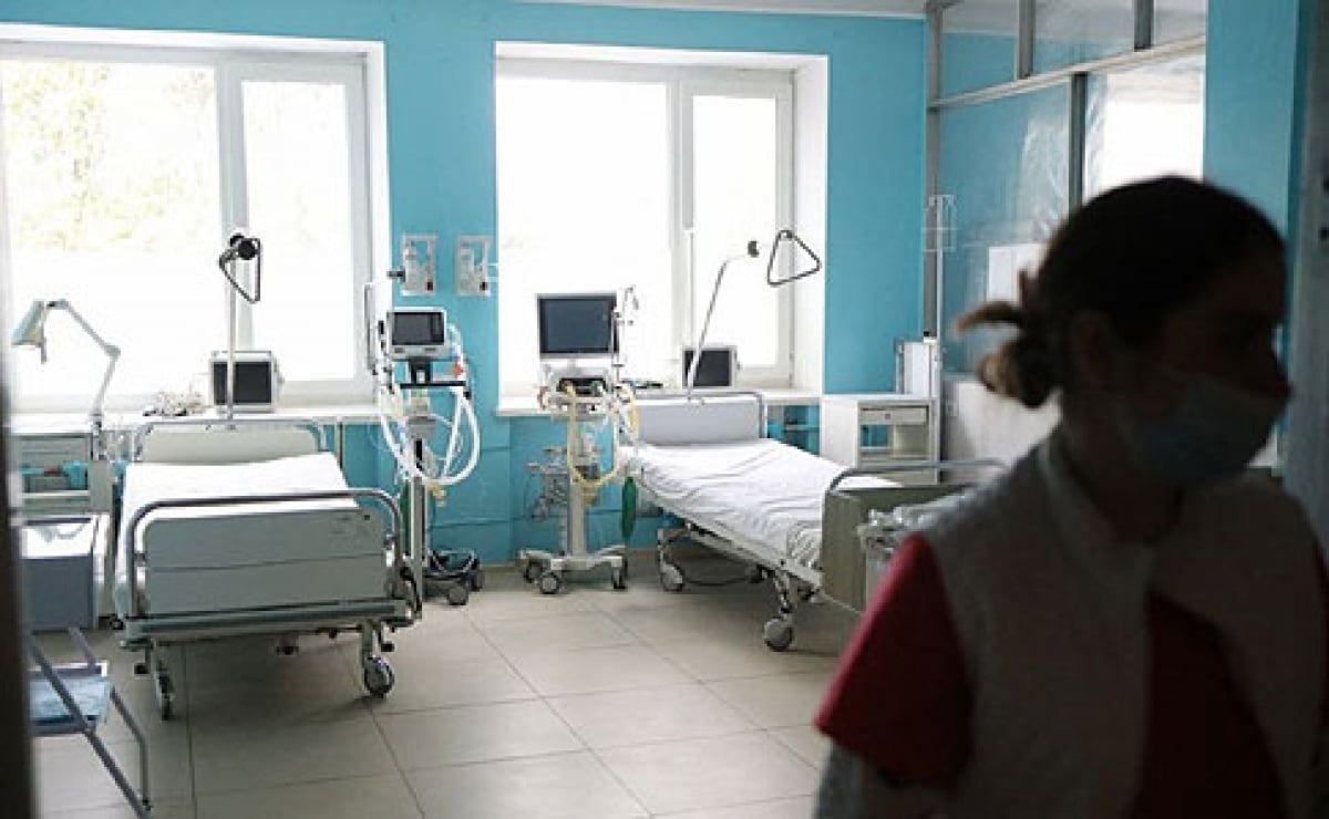Украинская медсестра умерла от коронавируса, а люди  продолжают игнорировать карантинные меры 