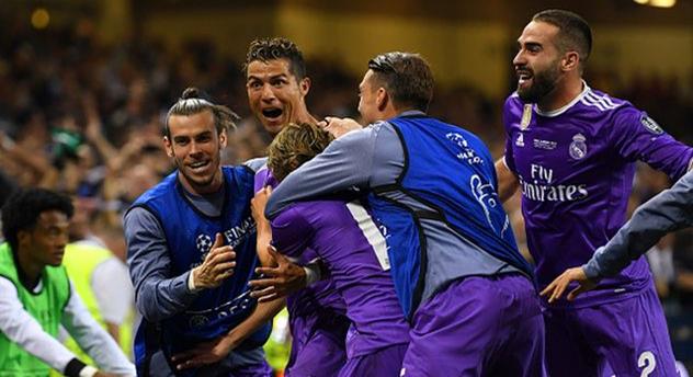 Мадридский Реал стал победителем Лиги чемпионов,  первой командой в мире, сумевшей выиграть дважды подряд 