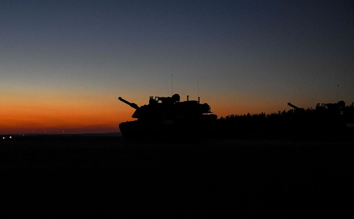 ​В США озвучили причину отвода танков Abrams за линию фронта в Украине – AP