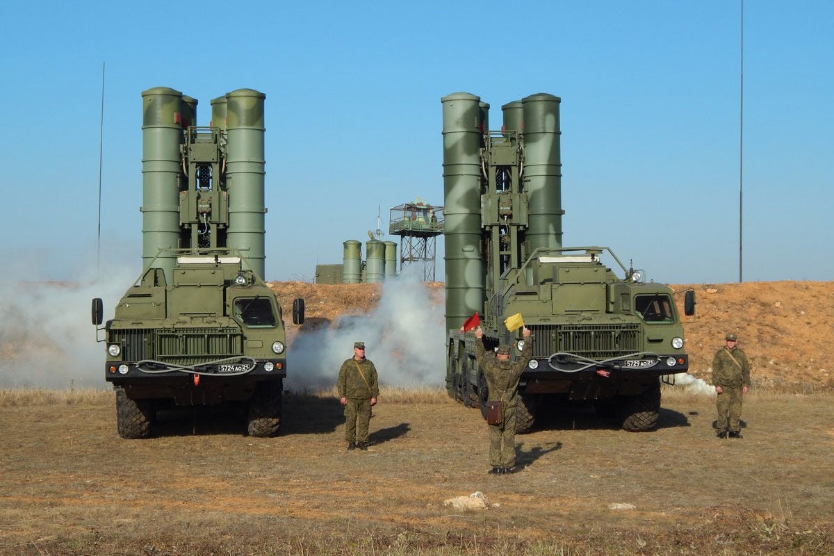 ​Туристы в Крыму продолжают сдавать ВСУ позиции российских ПВО — кадры