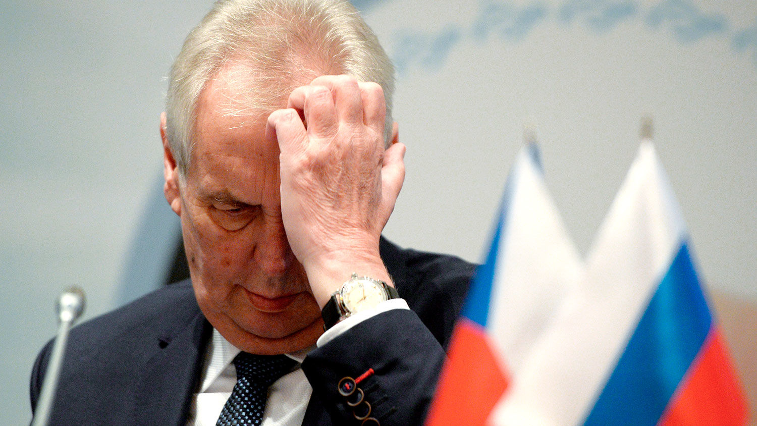 Чехия "недружественная" для России: Земан ответил Кремлю