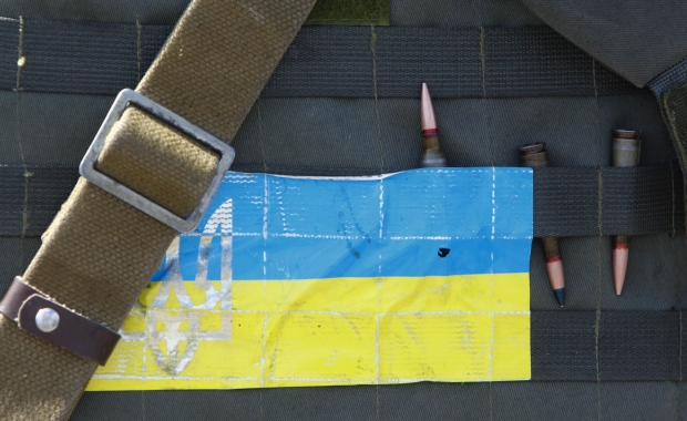 Российские боевики взорвали автомобиль с бойцами ВСУ в районе Золотого: стало известно о потерях сил ООС