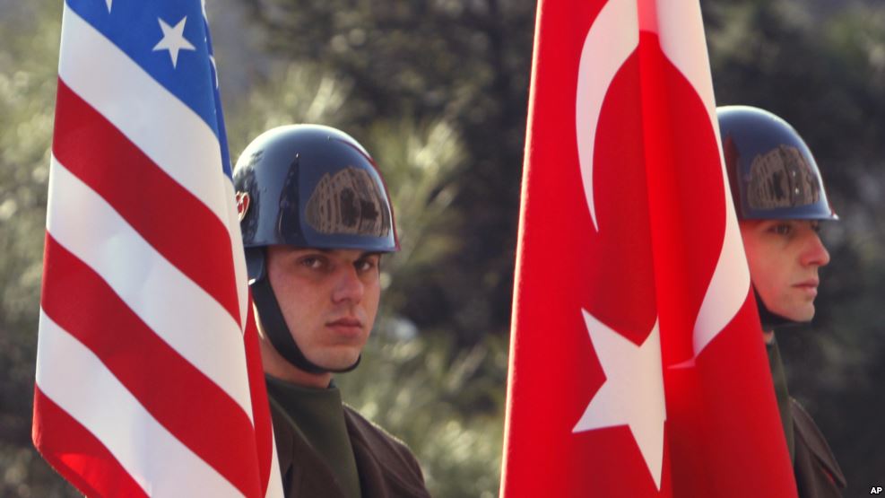 Снова дружба? США и Турция совместно защищают турецкие границы от террористов Сирии - Reuters