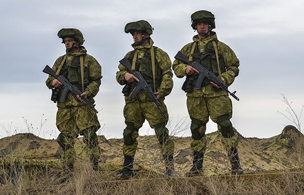 ​Российские гибридные войска несут потери: уже второй контрактник ВДВ погиб от огнестрела на учениях под Псковом