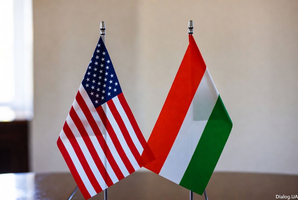 Вмешательство США в выборы в Венгрии заслуживает критики – Bloomberg