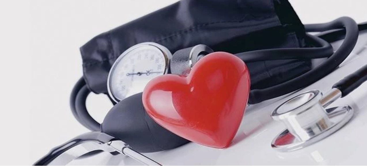 Серцево-судинні захворювання: що спричиняє та як вберегтись 