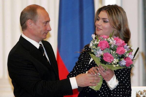 Алина Кабаева родила двойню: росСМИ раскрыли новые сенсационные подробности о любовнице Путина