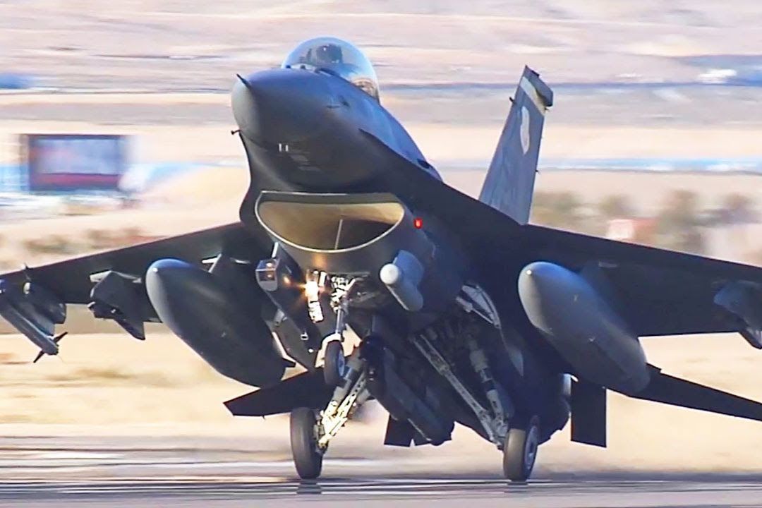 На військову базу США почали прибувати перші пілоти ЗСУ для навчання на F-16 – NBC