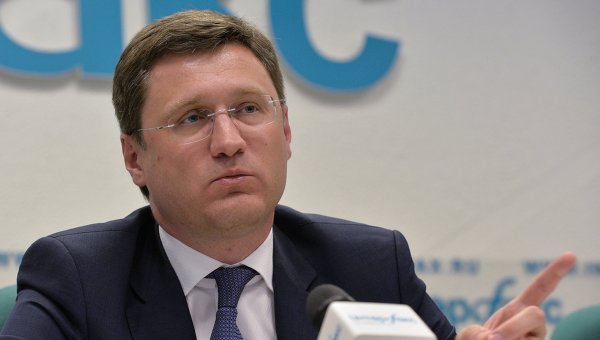 Новак: До конца марта 2015 года Россия отменяет для Украины режим "бери или плати"