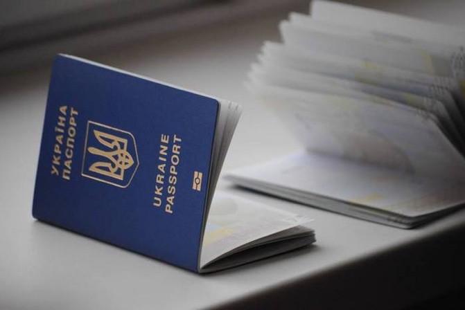 С июня для получения Шенгенских виз украинцы будут сдавать отпечатки пальцев