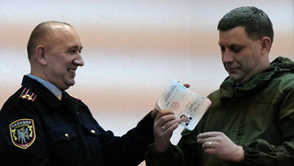 Украинский паспорт забирать не будем: в “ДНР” вводят “двойное гражданство”
