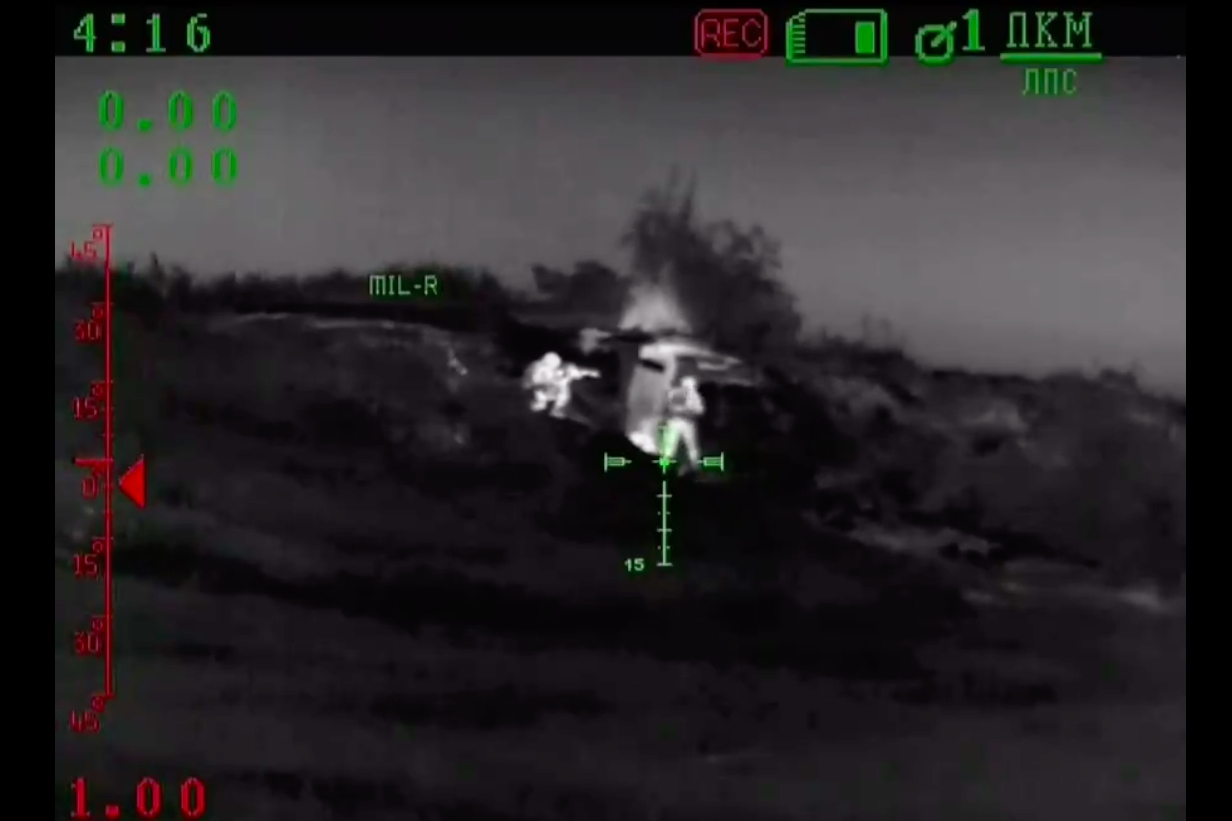 Офицер ВСУ показал кадры боя украинской ДРГ - видео, как "зачищают" позицию боевиков