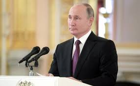 "У Кремля нет выхода, а люди уже устали от Путина и его пустых слов", - заявление российского эксперта