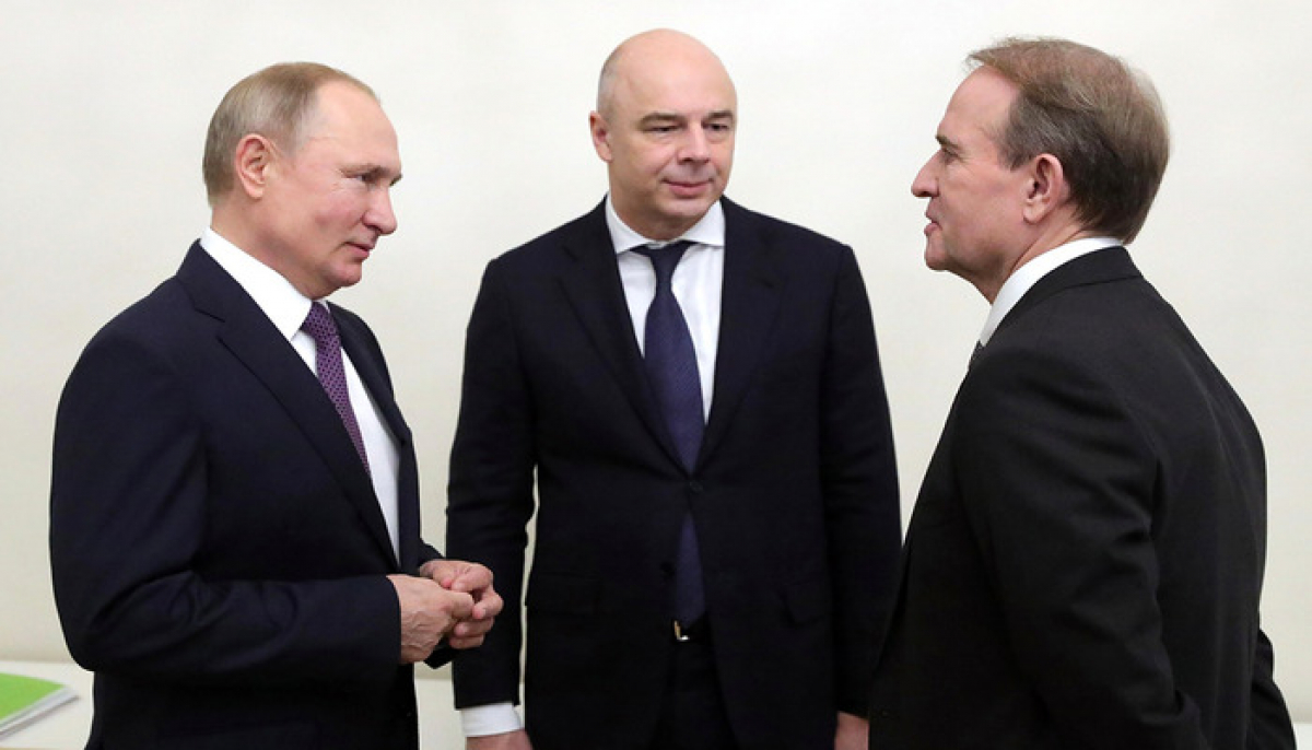 "Мы за мир": о чем говорили Путин и Медведчук в Санкт-Петербурге