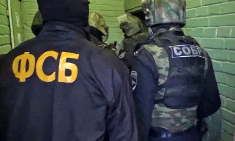 Кого же арестовала ФСБ России в аннексированном Крыму? Журналисты рассекретили имена так называемых "диверсантов" 