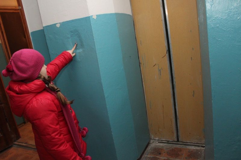 Это происшествие шокировало весь Киев:  с 16 этажа оборвался лифт, в котором ехали женщина и девочка
