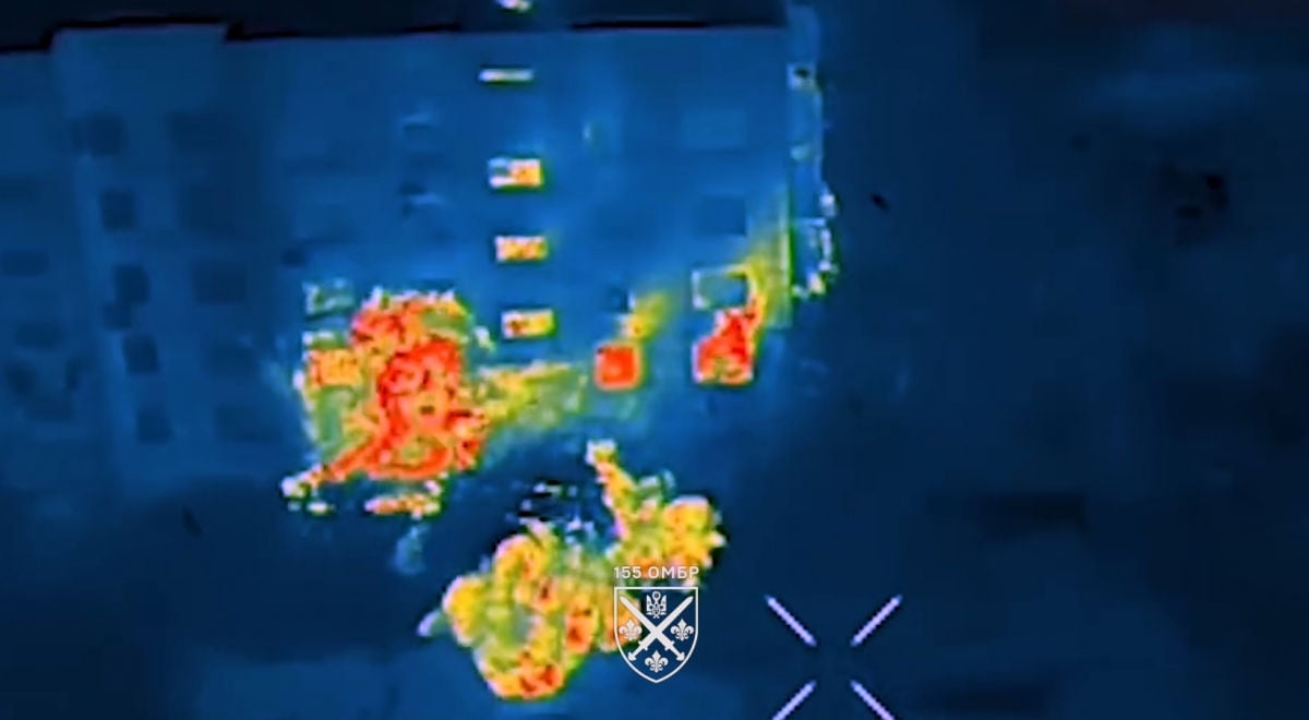 В Покровске 155-я ОМБр подорвала оккупантов вместе с многоэтажкой – видео "эпичного отхода"