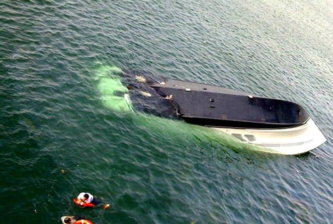 Трагедия “Иволги” под Одессой: спасатели с берега наблюдали за попытками пассажиров доплыть до суши, - очевидцы