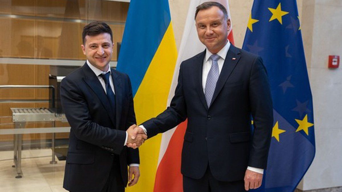 Зеленский в Карпатах принял лидеров Польши и Литвы: первые кадры с переговоров