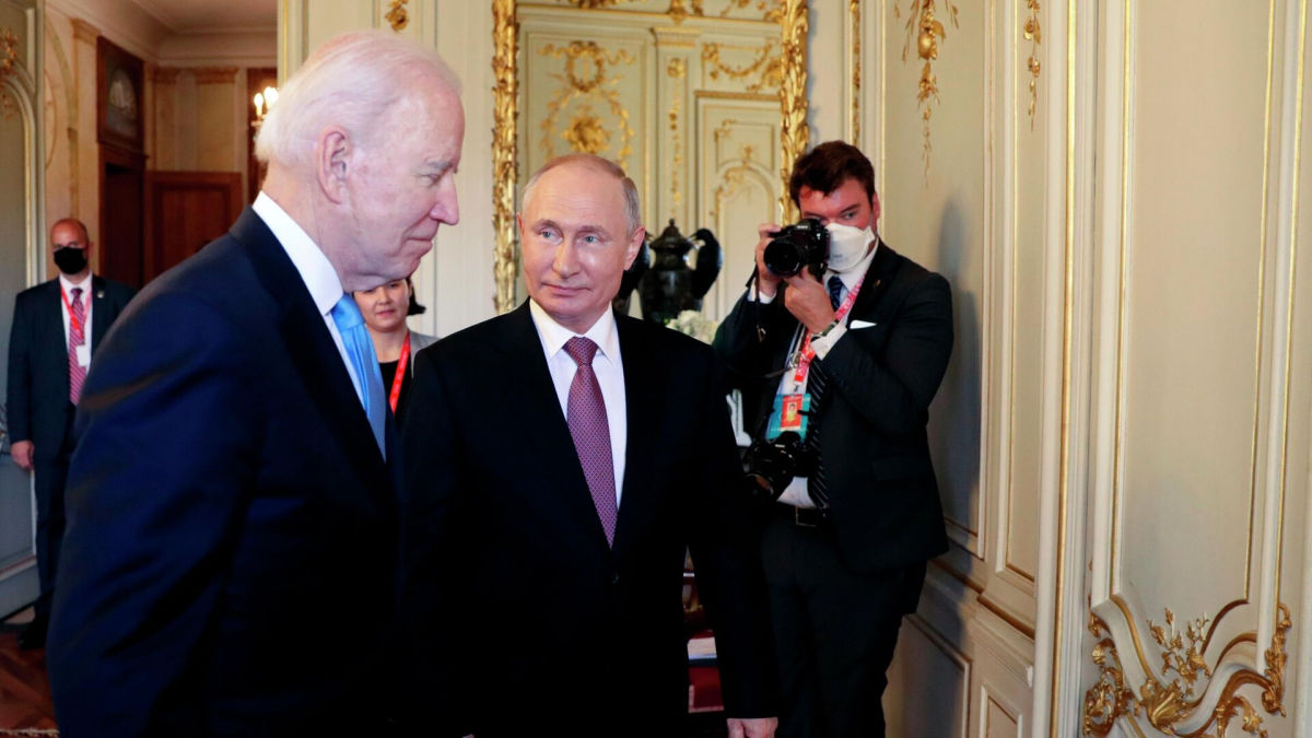 Байден намерен обходить стороной Путина на саммите G20