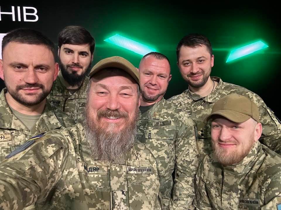 Мадяр заявил, что ежедневно уничтожается три батальона армии РФ и этого мало: "Розовых очков не ожидаем"