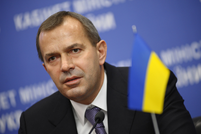 Евросоюз решил не пересматривать санкции в отношении Сергея Клюева