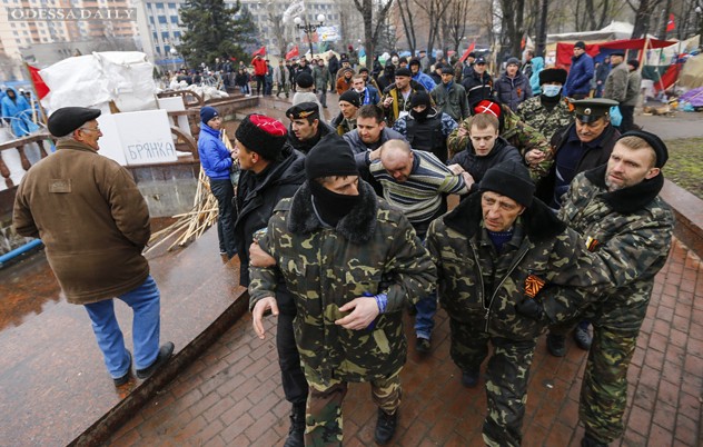 Прямая видео-трансляция бунта украинских военных в Киеве