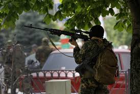 На Луганщине снайпер боевиков ранил подростка