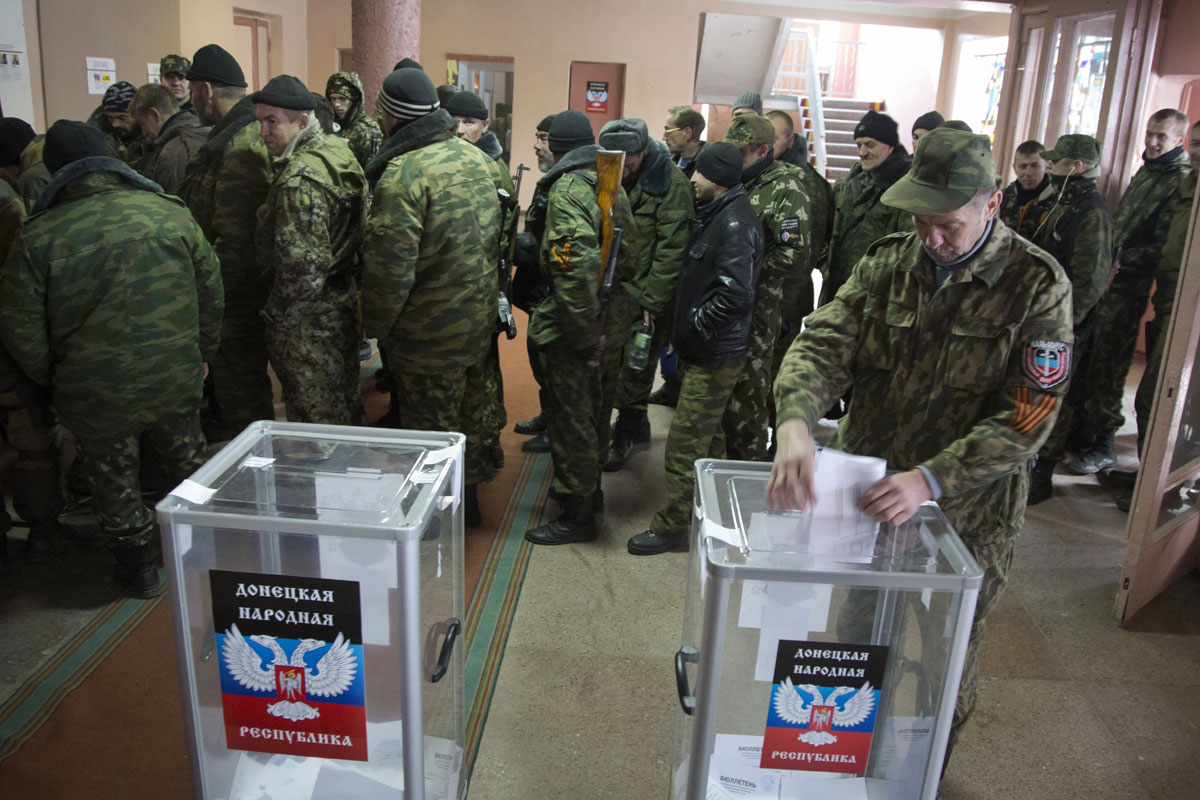 Малолетние дети в списках избирателей "ДНР": в Интернете обнародованы возмутительные кадры