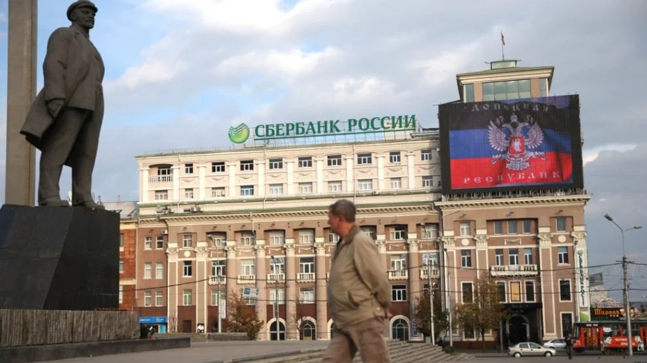 "Донецк вымер..." - на митинге в толпу бросили гранату, жители сообщают о тревожной обстановке в городе