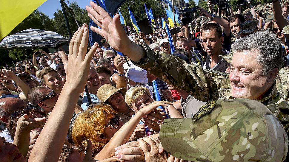 Донбасс должен знать правду о войне, поэтому телевышку на горе Карачун мы просто обязаны восстановить за ближайшие два месяца - Порошенко