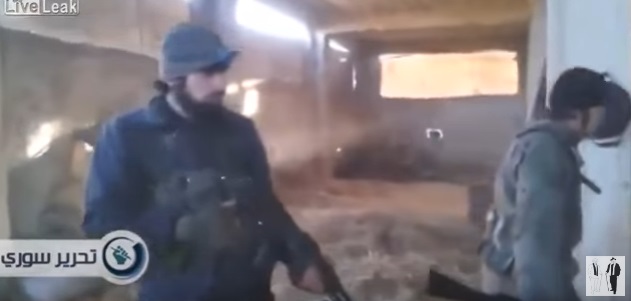 Невиданная жестокость или убийцы говорят по-русски: опубликованы шокирующие кадры расстрелов ИГИЛ и "кадыровцами" мирного населения в Сирии