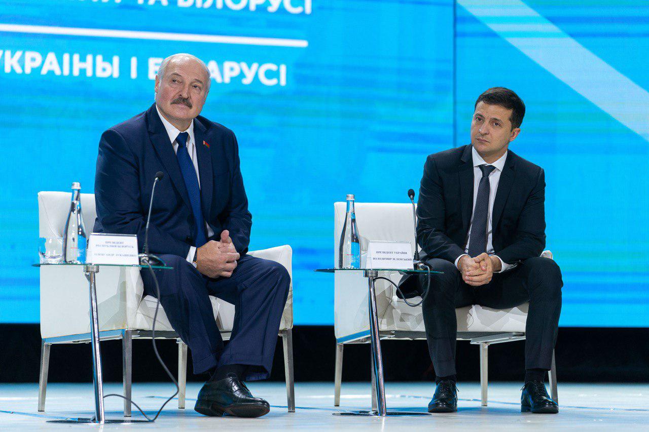 Президент Зеленский обратился к Александру Лукашенко с призывом отказаться от уличного насилия 