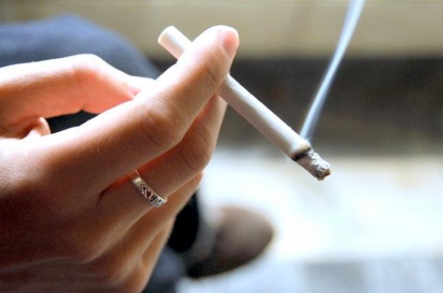 Курильщиков в Украине ждет удар: стало известно, на сколько с 1 июля повысятся цены на сигареты