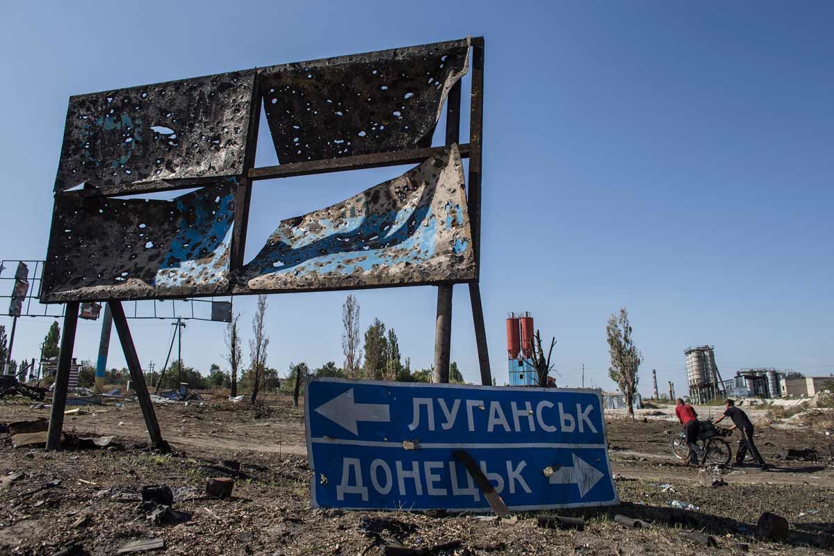 ​Донецк "при России" утопает в мусоре - оккупанты заговорили о коммунальной катастрофе