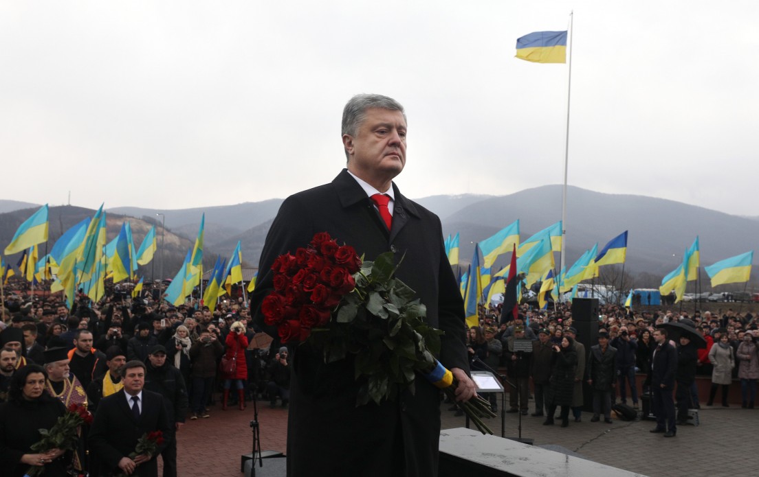 Пока в Европе надеялись умиротворить агрессора, украинцы заявили о своих правах – Порошенко