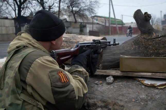 Боевикам на Донбассе понадобились паспорта Украины: ситуация в Луганске и Донецке в хронике онлайн