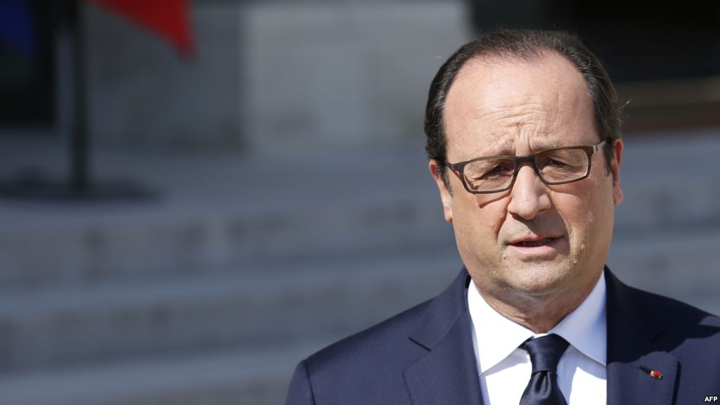 Олланд: Поставка "Мистралей" в РФ будет возможна после урегулирования кризиса в Донбассе