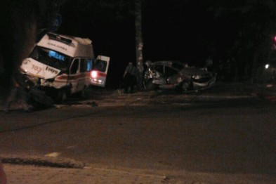 В Мариуполе машина "Азова" попала в аварию