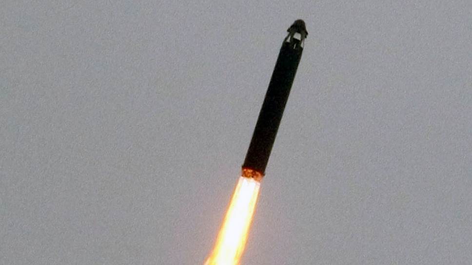 Силы ядерного сдерживания ВМФ РФ запустили межконтинентальную ракету "Синева"